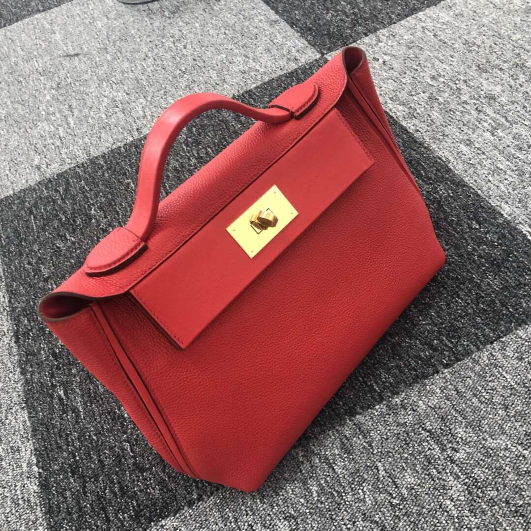 Hermes Kelly 2424 29cm Handbag in Red Clemence Leather 